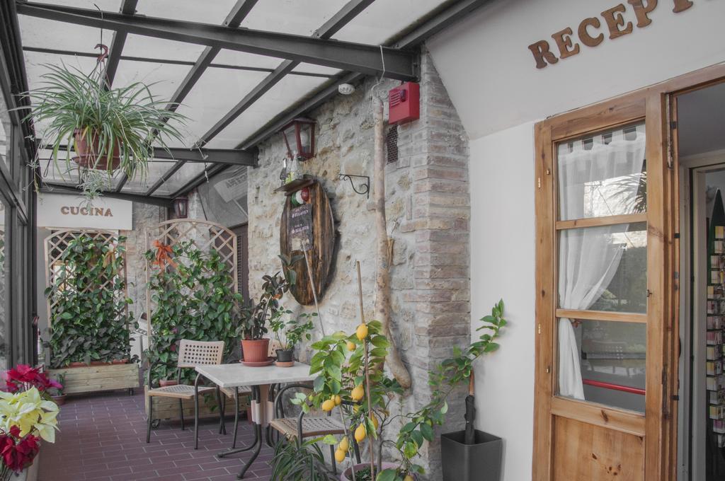 Hotel Il Vecchio Mulino Volterra Exterior foto