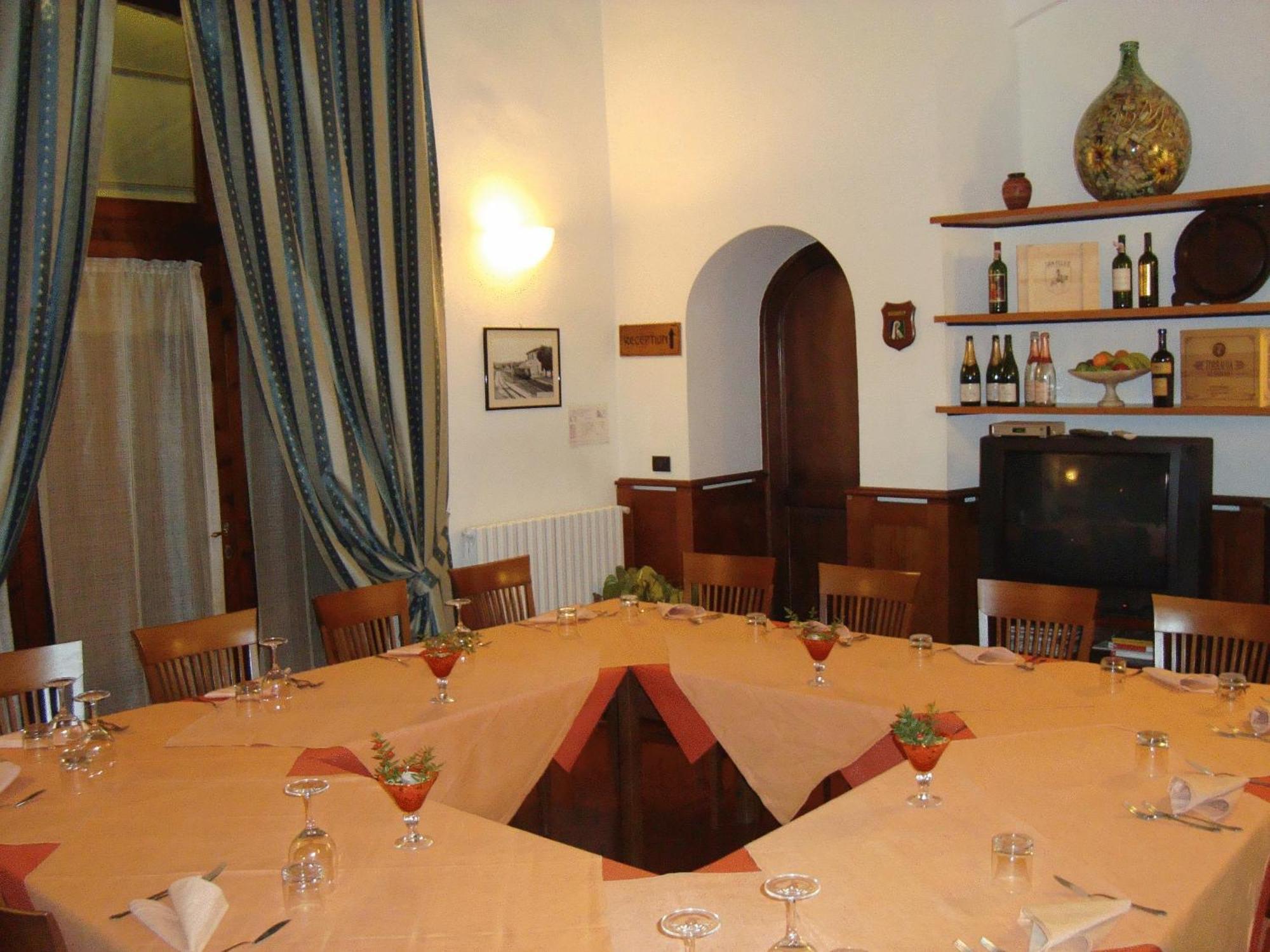 Hotel Il Vecchio Mulino Volterra Exterior foto